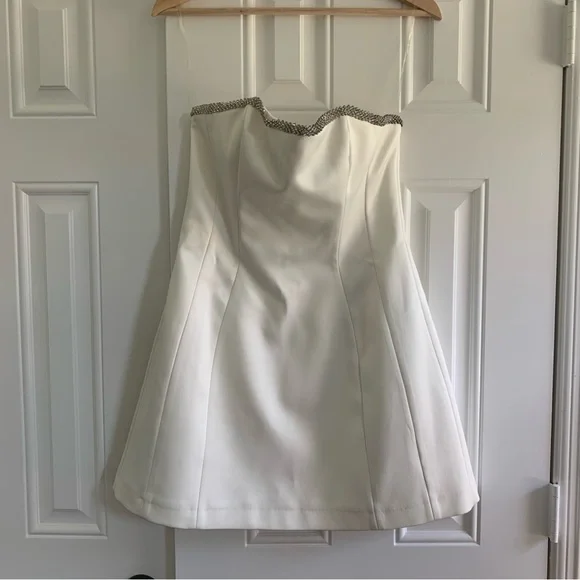 Ivory satin crystal strapless dress - Picture 5 of 9